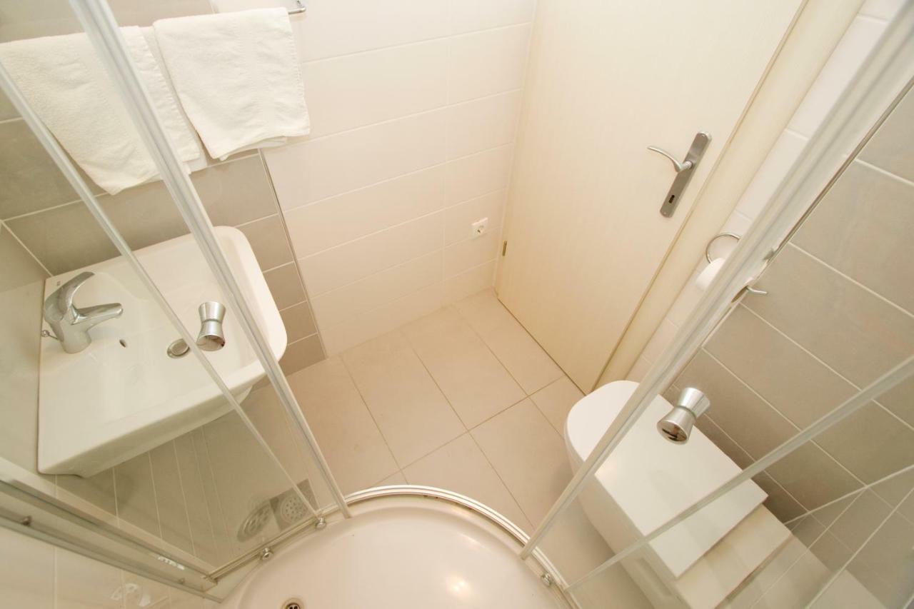 Apartmani Marija Cizmic Макарська Екстер'єр фото