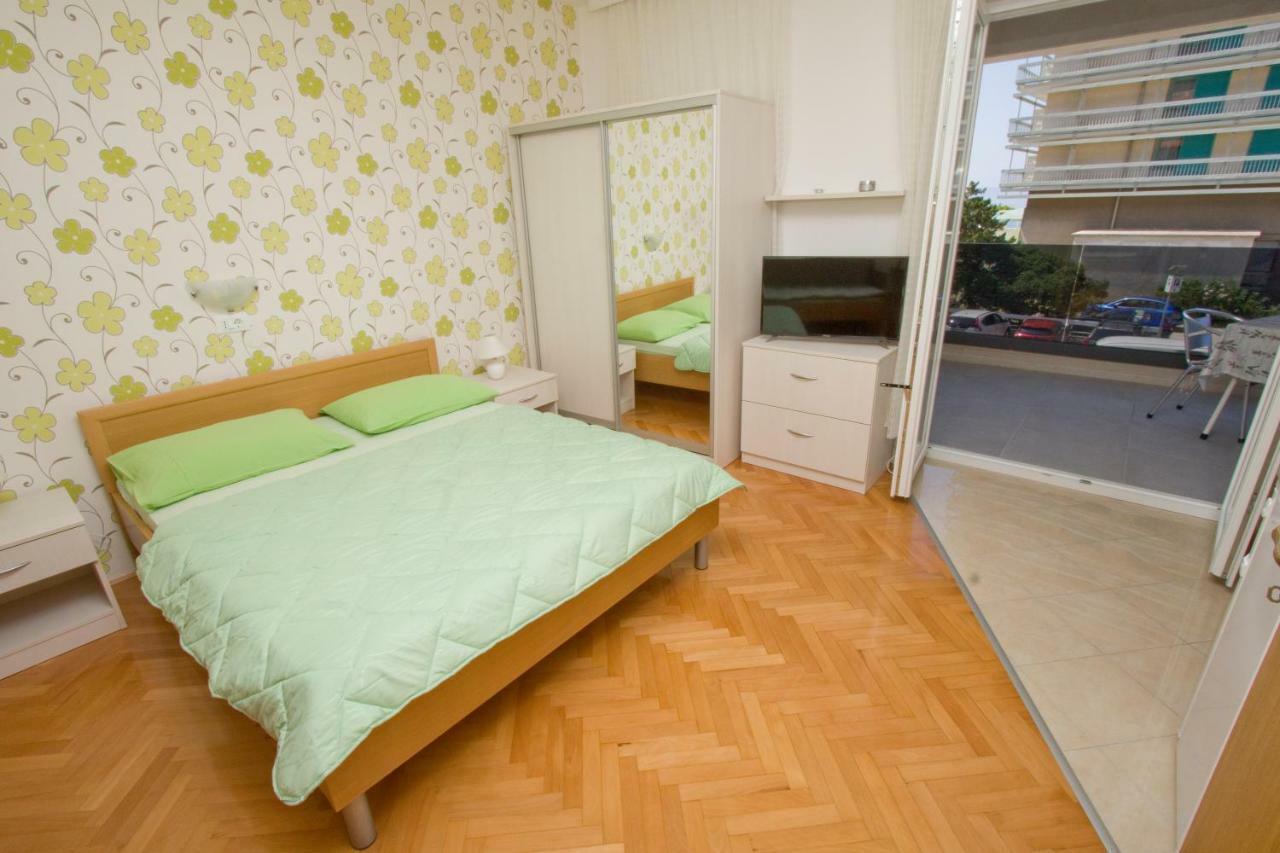 Apartmani Marija Cizmic Макарська Екстер'єр фото