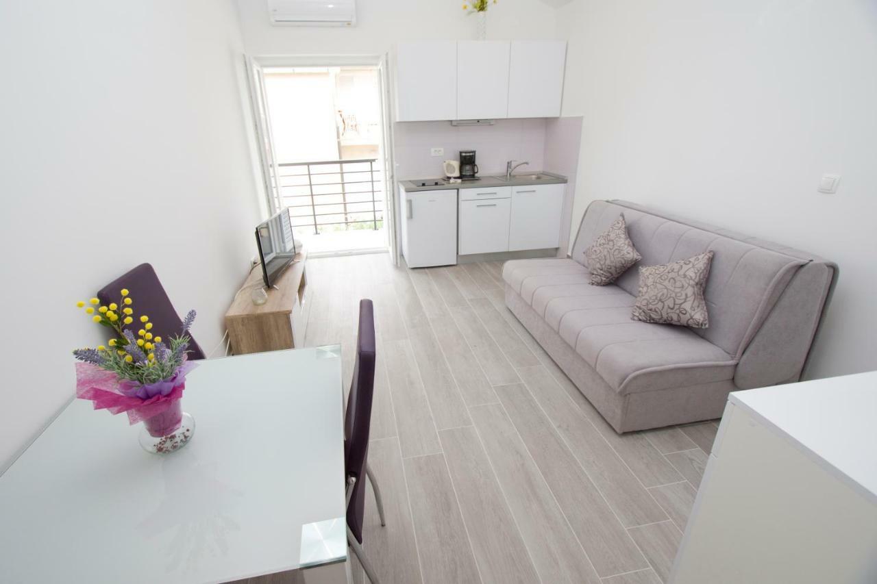 Apartmani Marija Cizmic Макарська Екстер'єр фото