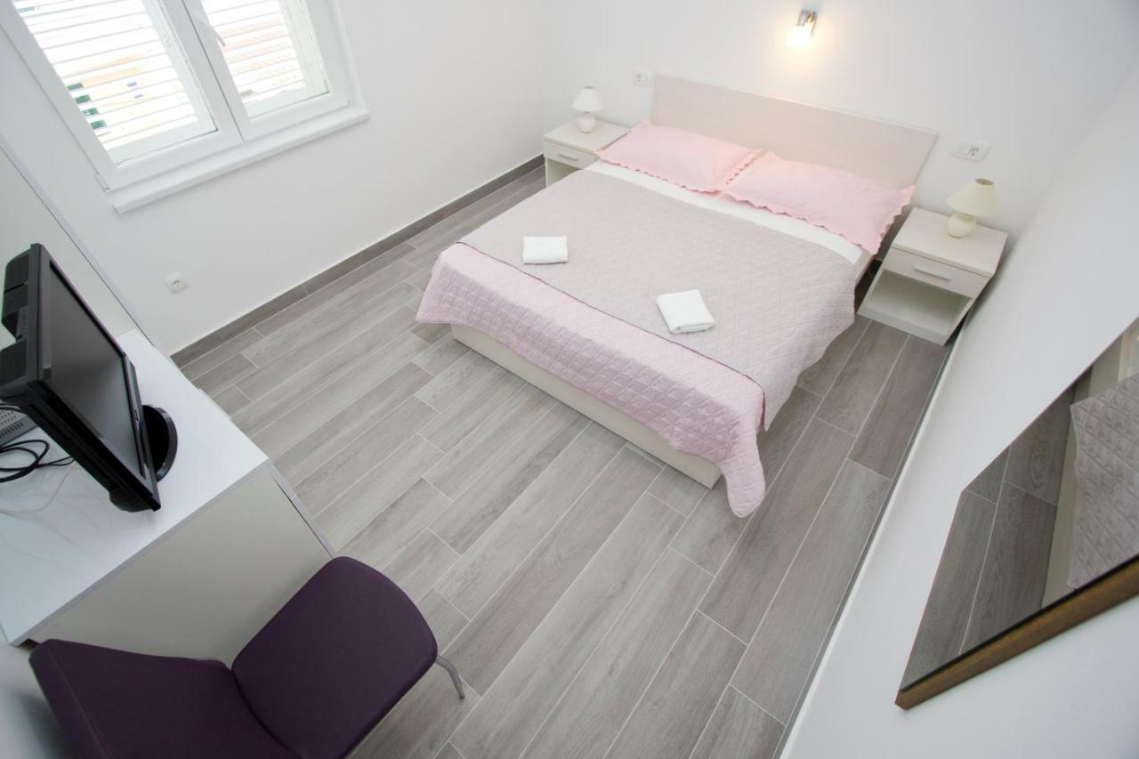 Apartmani Marija Cizmic Макарська Екстер'єр фото