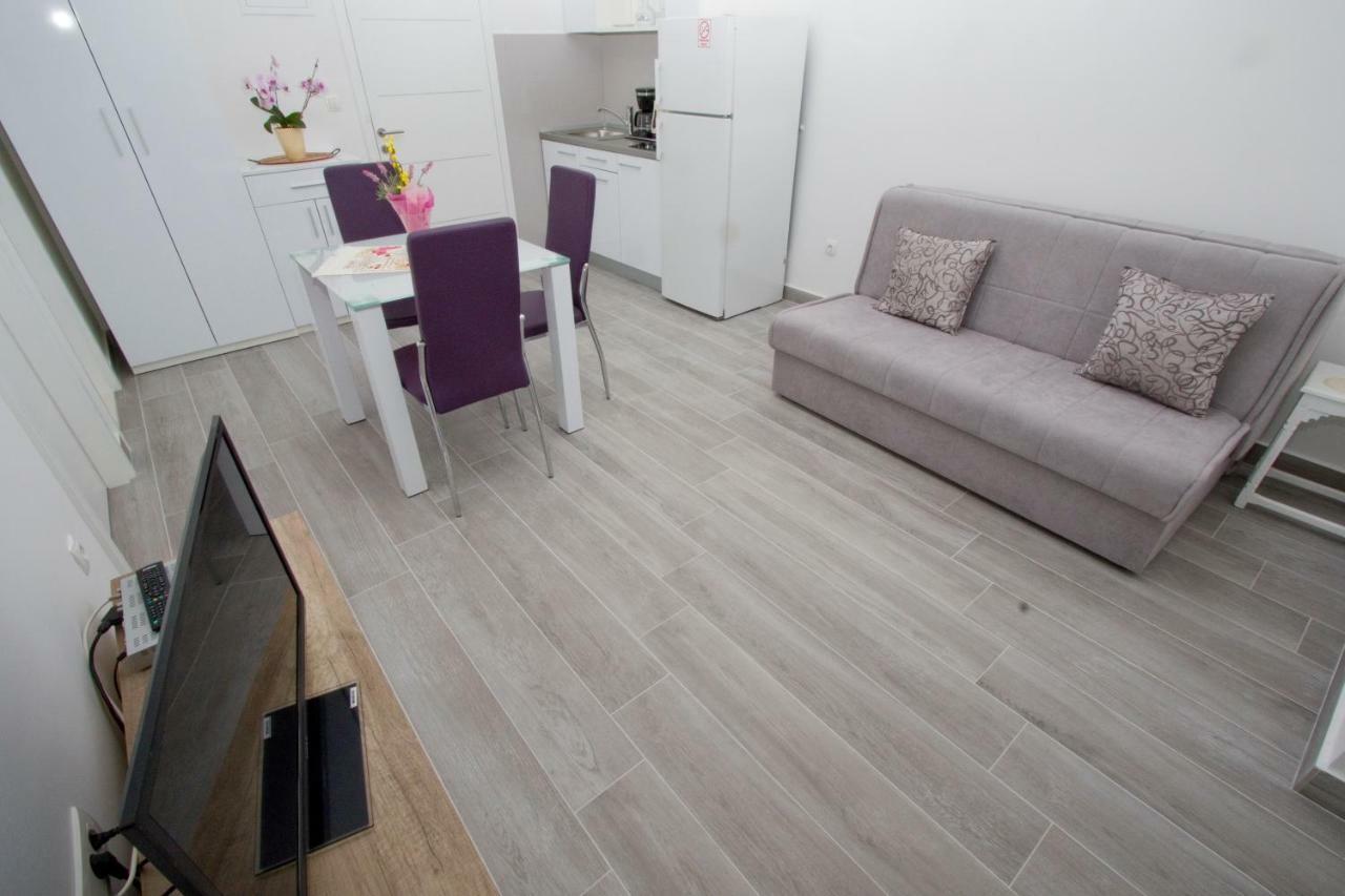 Apartmani Marija Cizmic Макарська Екстер'єр фото
